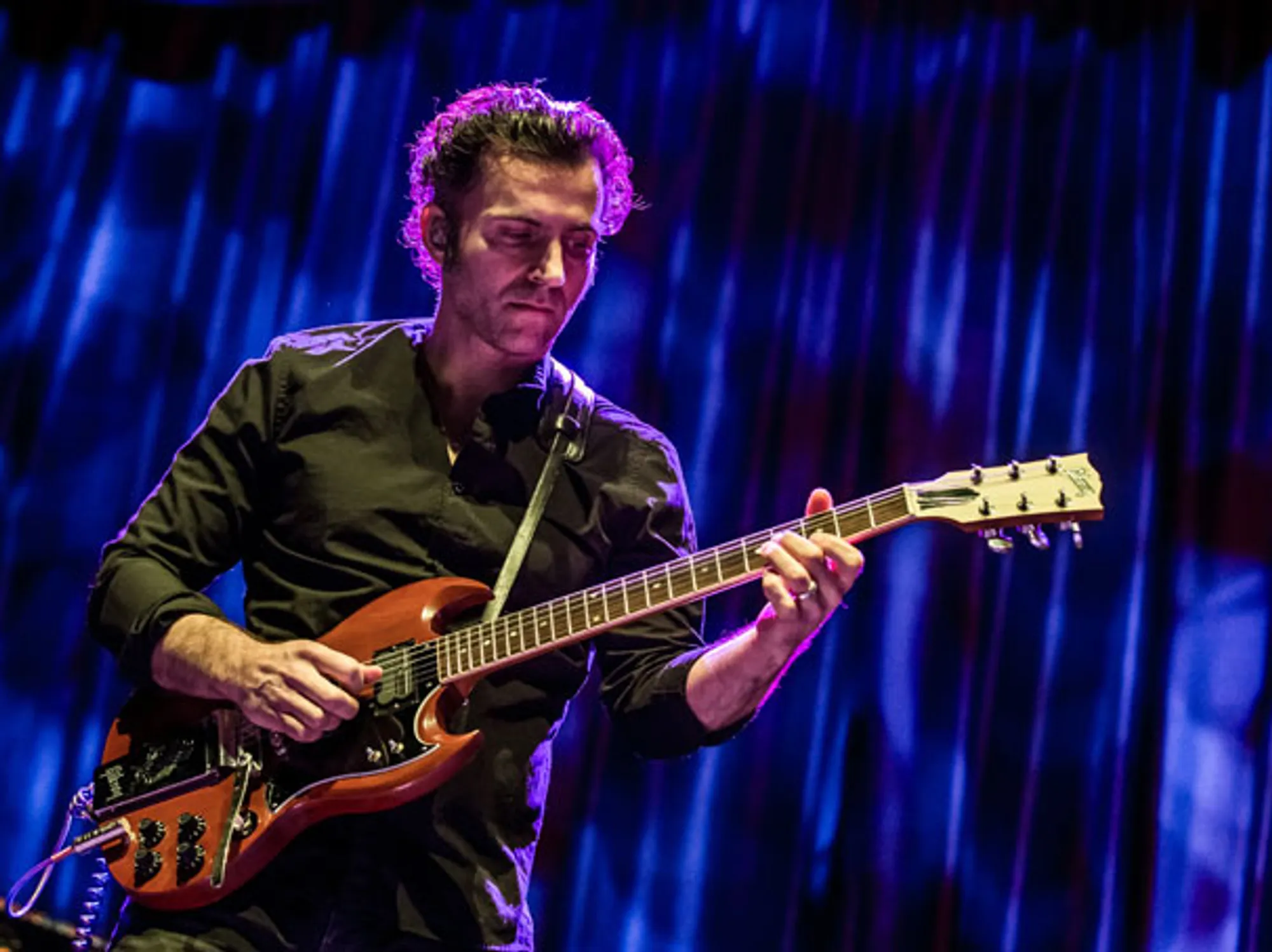 Dweezil Zappa live performance